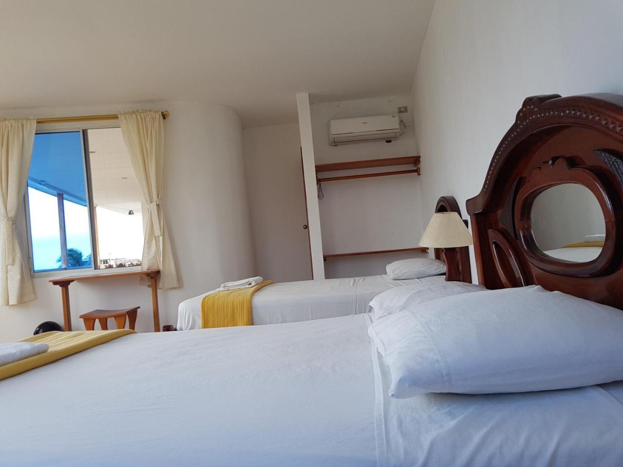 Gloria - Galapagos Inn Puerto Ayora  Exteriér fotografie