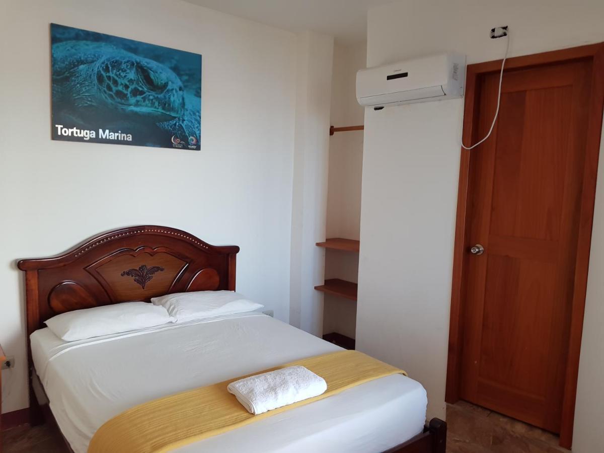 Gloria - Galapagos Inn Puerto Ayora  Exteriér fotografie